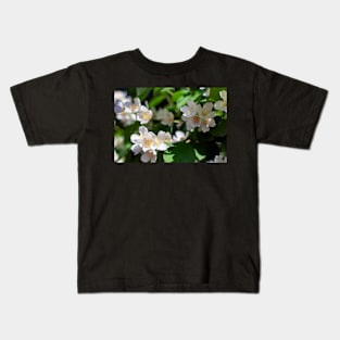 Sweet mock-orange (Philadelphus coronarius) flowers Kids T-Shirt